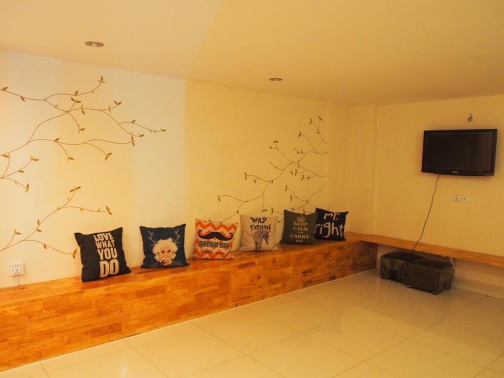 Top Hostel Phnom Penh Exterior photo